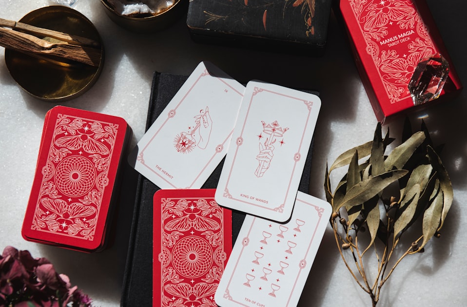 How to Lay Out a Tarot Deck